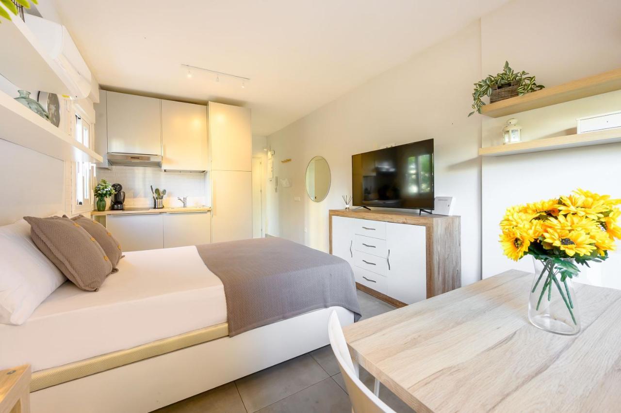 Studio, City Center By 10Tosea ฟูเอนฮิโรลา ภายนอก รูปภาพ